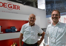 Theo Rijken with KG GrowAir and Robert Langelaan catching up at the de Gier Booth